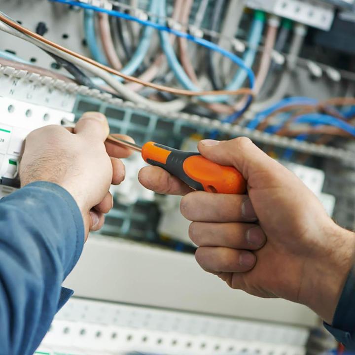 Votre partenaire pour une installation industrielle performante.